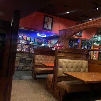 Tlaquepaque Mexican Cuisine - seating area - Mexican Near Me - Wake Forest, North Carolina Tlaquepaque Mexican Cuisine - seating area - Mexican Near Me - Wake Forest, North Carolina