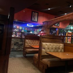 Tlaquepaque Mexican Cuisine - Seating area