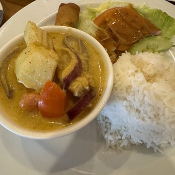 Simply Thai - Yellow curry - Thai Near Me - Newark, California Simply Thai - Yellow curry - Thai Near Me - Newark, California