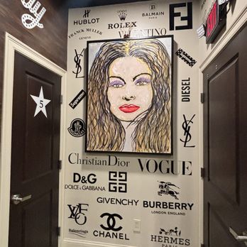 Premiere on Broadway - bathroom decor - Music Venues Near Me - Somerville, Massachusetts Premiere on Broadway - bathroom decor - Music Venues Near Me - Somerville, Massachusetts