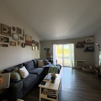ADA Cleaning Services - living room - Office Cleaning Near Me ADA Cleaning Services - living room - Office Cleaning Near Me