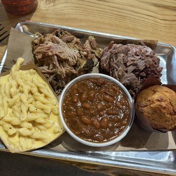 NEVS Barbecue - Pulled pork, brisket, mac & cheese baked beans, cornbread - Barbeque Near Me - Palm Beach Gardens, Florida NEVS Barbecue - Pulled pork, brisket, mac & cheese baked beans, cornbread - Barbeque Near Me - Palm Beach Gardens, Florida