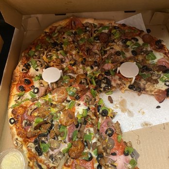Straw Hat Pizza - This the other pizza & I believe it's a large combo? As Y'all can see we ate some of these also. - Pizza Near Me - Gilroy, California Straw Hat Pizza - This the other pizza & I believe it's a large combo? As Y'all can see we ate some of these also. - Pizza Near Me - Gilroy, California