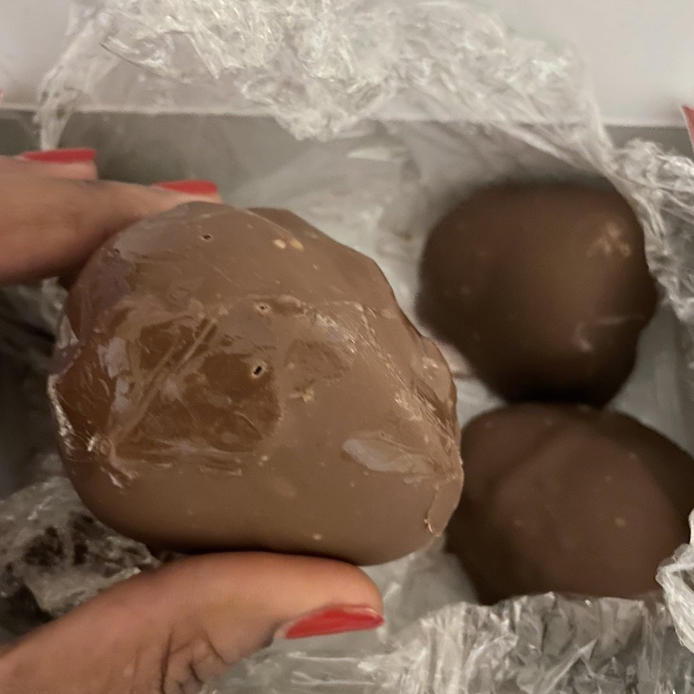 Dinstuhl's Candies - Huge Chocolate Covered Strawberries - Candy Stores Near Me - Memphis, Tennessee Dinstuhl's Candies - Huge Chocolate Covered Strawberries - Candy Stores Near Me - Memphis, Tennessee