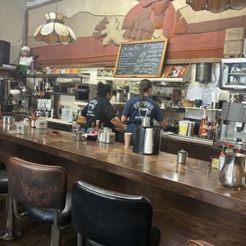 Coffee and Restaurant - Inside - Coffee & Tea Near Me - Truckee, California