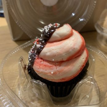 Bree's Cakes - Bakeries Near Me - Simi Valley, California Bree's Cakes - Bakeries Near Me - Simi Valley, California
