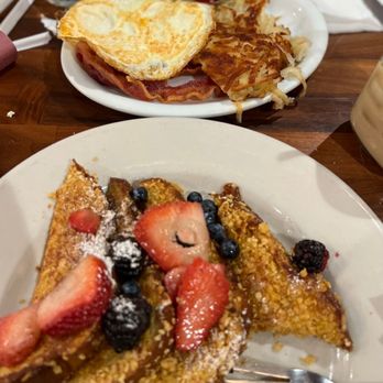 Cafe De Olla - American Near Me - Monrovia, California Cafe De Olla - American Near Me - Monrovia, California