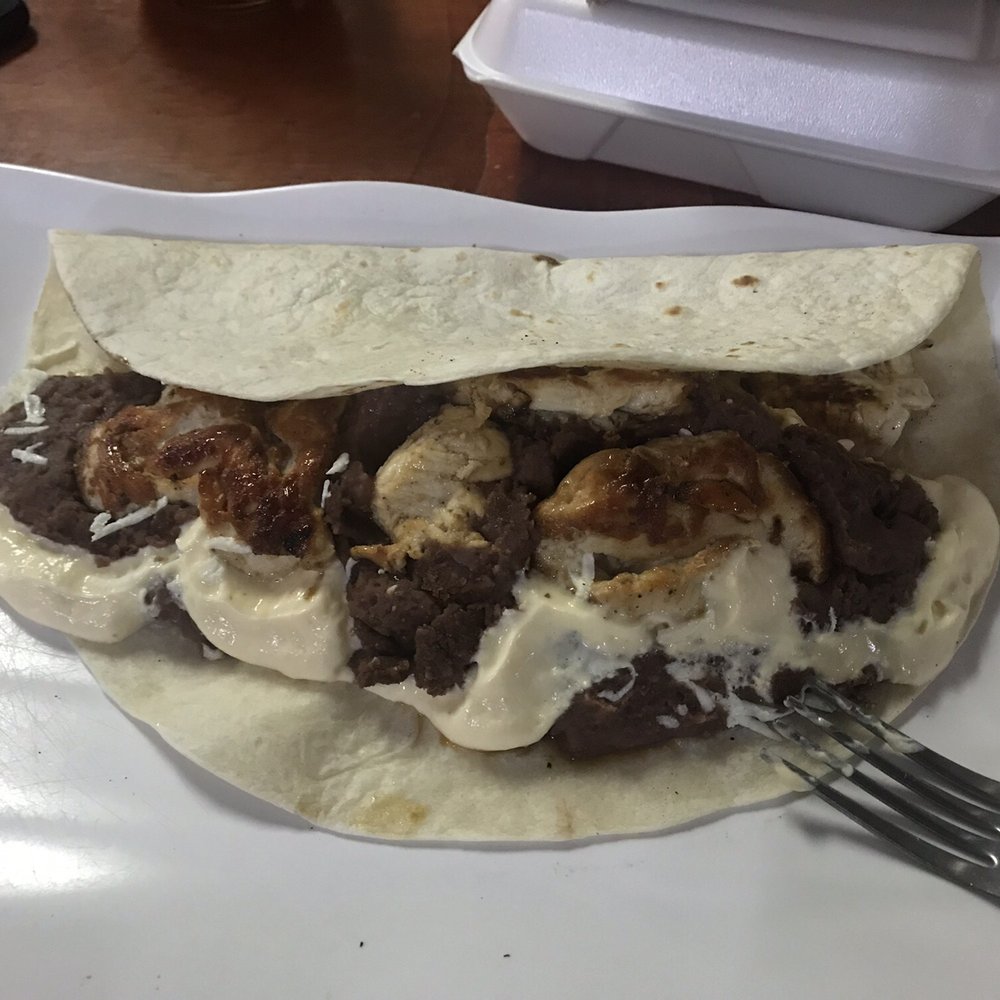 Rinconcito Salvadoreno - Baleada de pollo. - Salvadoran Near Me - Miami, Florida Rinconcito Salvadoreno - Baleada de pollo. - Salvadoran Near Me - Miami, Florida