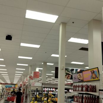 Target - Department Stores Near Me - Oakdale, Minnesota