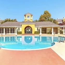 Liberty Commons - pool