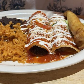 Viva Mexico - Plato Combinado - Mexican Near Me - Flemington, New Jersey Viva Mexico - Plato Combinado - Mexican Near Me - Flemington, New Jersey