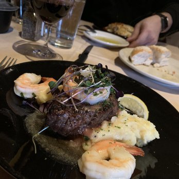 Fried Green Tomatoes - 4 oz fillet/shrimp over garlic mashed potatoes. - Steakhouses Near Me - Galena, Illinois