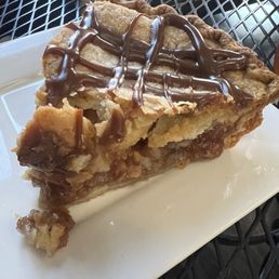 Caramel Apple Walnut Pie