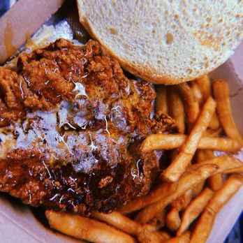 Red Heat Tavern - Nashville Hot Chicken Sandwich - American Near Me - South Windsor, Connecticut