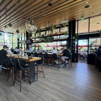 North Italia - Inside - Pizza Near Me - Irvine, California North Italia - Inside - Pizza Near Me - Irvine, California