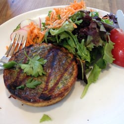 Le Pain Quotidien - Vegetable quiche (comes with side salad)