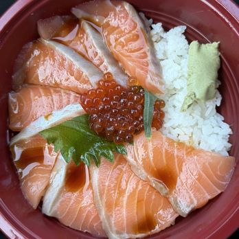 Fugetsu - San Jose - Salmon Ikuradon (added soy sauce) - Teppanyaki Near Me - San Jose, California