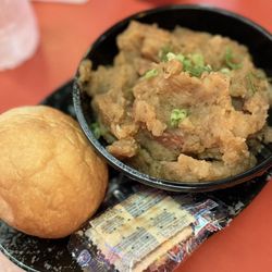 Smothered potatoes & sausage