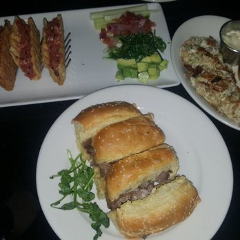 Morton's The Steakhouse - Steakhouses Near Me - Honolulu, Hawaii