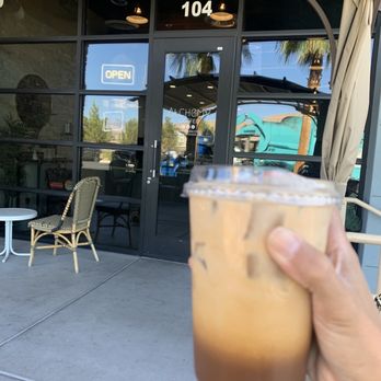 Alchemy Coffee - Creme brulee latte - Coffee & Tea Near Me - Las Vegas, Nevada
