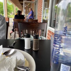 Grace’s Cafe - Outside eating was pleasant