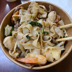 Na-Ha-Thai's Kitchen - House Drunken Noodles