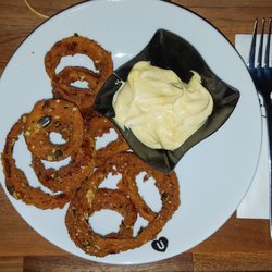 Uusziit - Zwiebelringe mit Dip