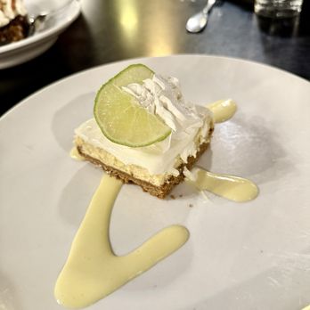 Taxi's Grille & Bar - Breakfast & Brunch Near Me - Omaha, Nebraska