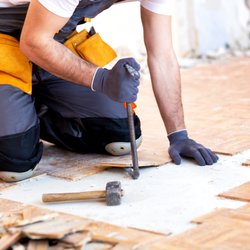 Right Water Damage - Hardwood floor