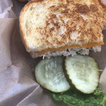Padaro Beach Grill - Albacore tuna melt sandwich - American Near Me - Carpinteria, California Padaro Beach Grill - Albacore tuna melt sandwich - American Near Me - Carpinteria, California