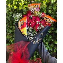 DripNdelights - Dozen rose bouquets