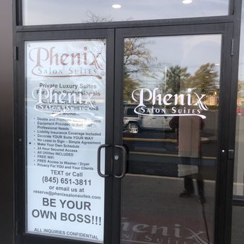 The Lockstar Lounge - Front door. - Hair Salons Near Me - North Haven, Connecticut