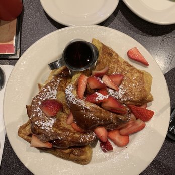 Zaftigs Delicatessen - Delis Near Me - Natick, Massachusetts
