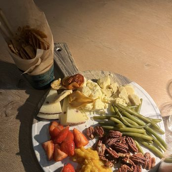 Merchant and Trade - Charcuterie board - Cocktail Bars Near Me - Charlotte, North Carolina Merchant and Trade - Charcuterie board - Cocktail Bars Near Me - Charlotte, North Carolina