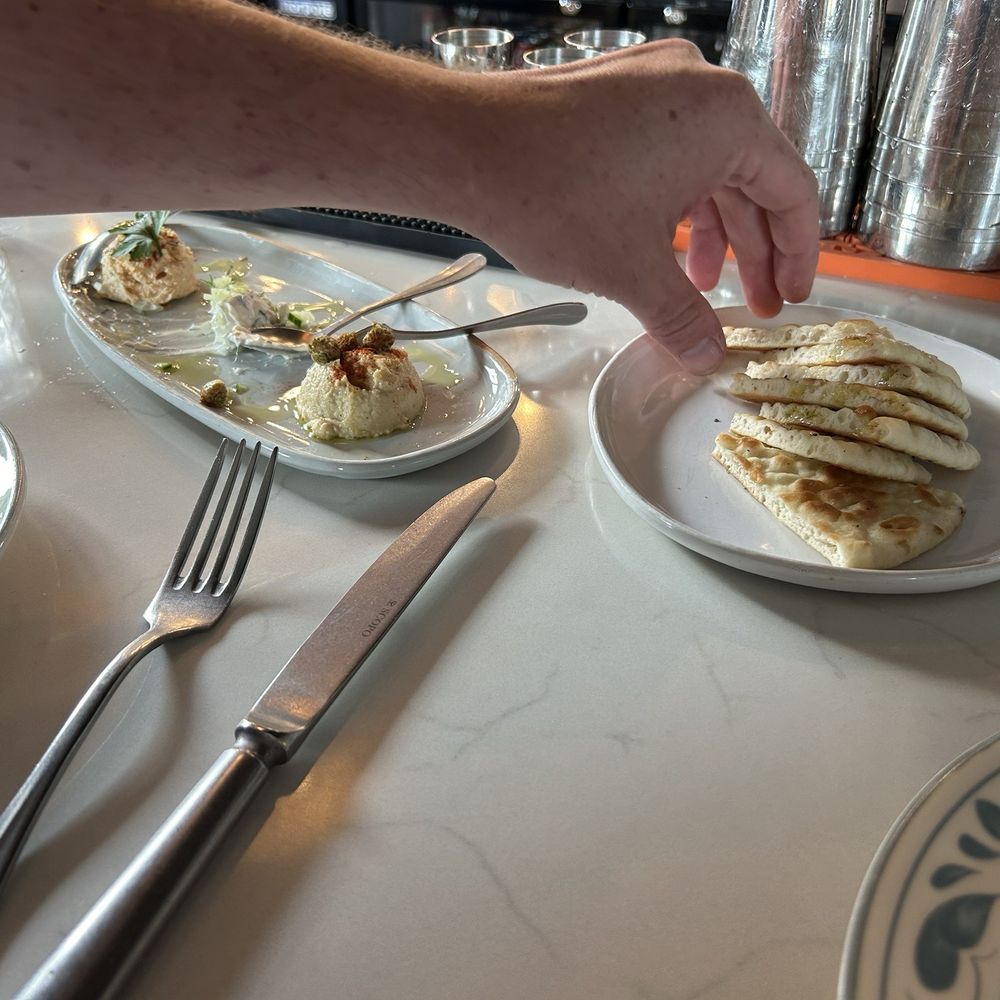 Avli - Greek Near Me - Milwaukee, Wisconsin