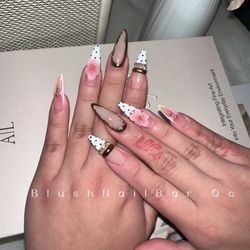 Blush Nail Bar - Kim