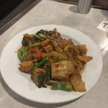Basil Babe - Drunken Noodles - Thai Near Me - Ypsilanti, Michigan