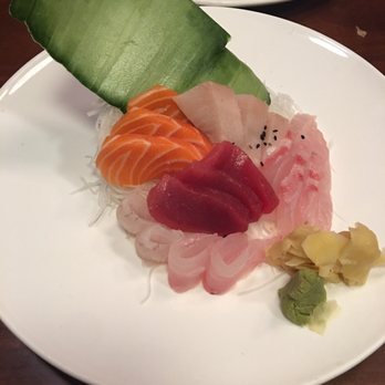 Iron Chef House - Sashimi deluxe - Sushi Bars Near Me - Brooklyn, New York Iron Chef House - Sashimi deluxe - Sushi Bars Near Me - Brooklyn, New York