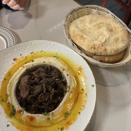 Hummus W/ Steak Hummus W/ Steak