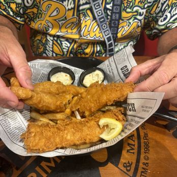 Bubba Gump Shrimp - Fish and Chips - Seafood Near Me - Orlando, Florida