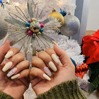 Gelish Nails - Sugar Crystals - Nail Salons Near Me - Gilbert, Arizona