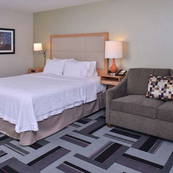 Hampton Inn & Suites Ames - Guest room - Hotels Near Me - Ames, Iowa