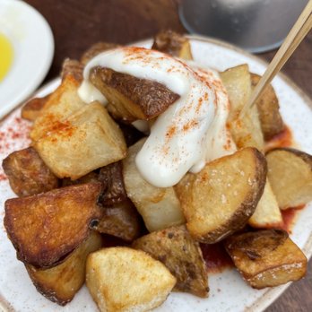 Barcelona Wine Bar - Tapas/Small Plates Near Me - Brookline, Massachusetts