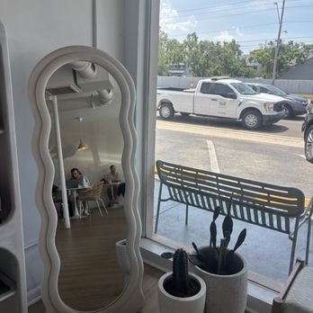 Sugar Baby - inside - Coffee & Tea Near Me - Seminole, Florida Sugar Baby - inside - Coffee & Tea Near Me - Seminole, Florida