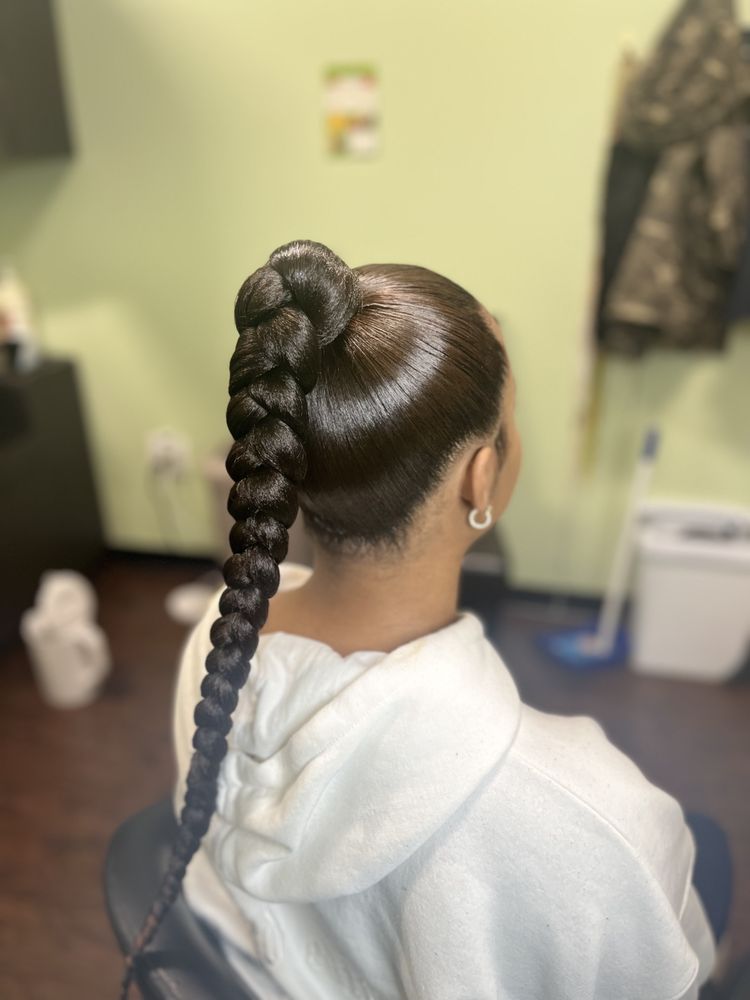 It's More Than Hair Salon Logo