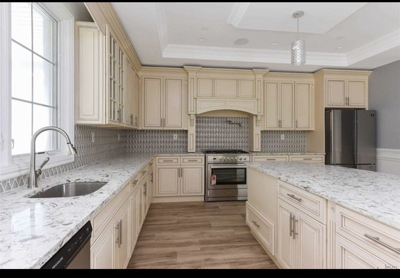 Hyland restoration Logo