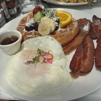 Lapisara Eatery - Waffle eggs and bacon - Breakfast & Brunch Near Me - San Francisco, California Lapisara Eatery - Waffle eggs and bacon - Breakfast & Brunch Near Me - San Francisco, California