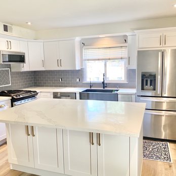 JP Custom Tile and Stone - Our kitchen. The backsplash just brought life to this kitchen. - Tiling Near Me JP Custom Tile and Stone - Our kitchen. The backsplash just brought life to this kitchen. - Tiling Near Me