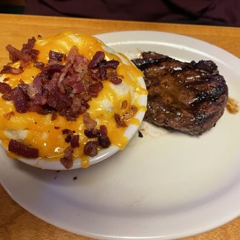 Texas Roadhouse - Sirloin Steak & Mashed Potatoes with cheese and bacon (pic is exactly how it was delivered to our table) - Salad Near Me - Rogers, Arkansas Texas Roadhouse - Sirloin Steak & Mashed Potatoes with cheese and bacon (pic is exactly how it was delivered to our table) - Salad Near Me - Rogers, Arkansas