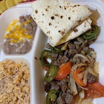 Chili Pepper Cafe - How on earth is this picadillo??? Fajita maybe but picadillo definitely not. - Tex-Mex Near Me - Terlingua, Texas Chili Pepper Cafe - How on earth is this picadillo??? Fajita maybe but picadillo definitely not. - Tex-Mex Near Me - Terlingua, Texas